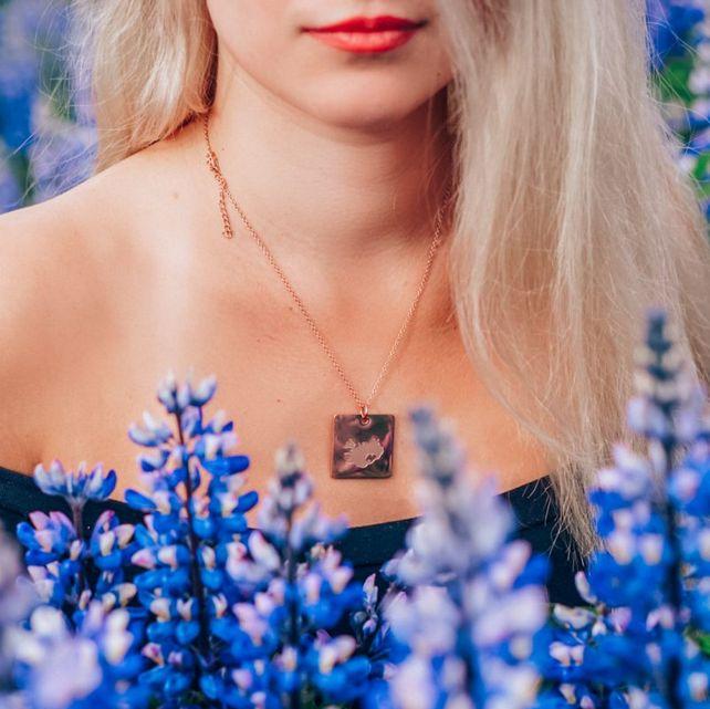 Tveggja hliða hálsmen