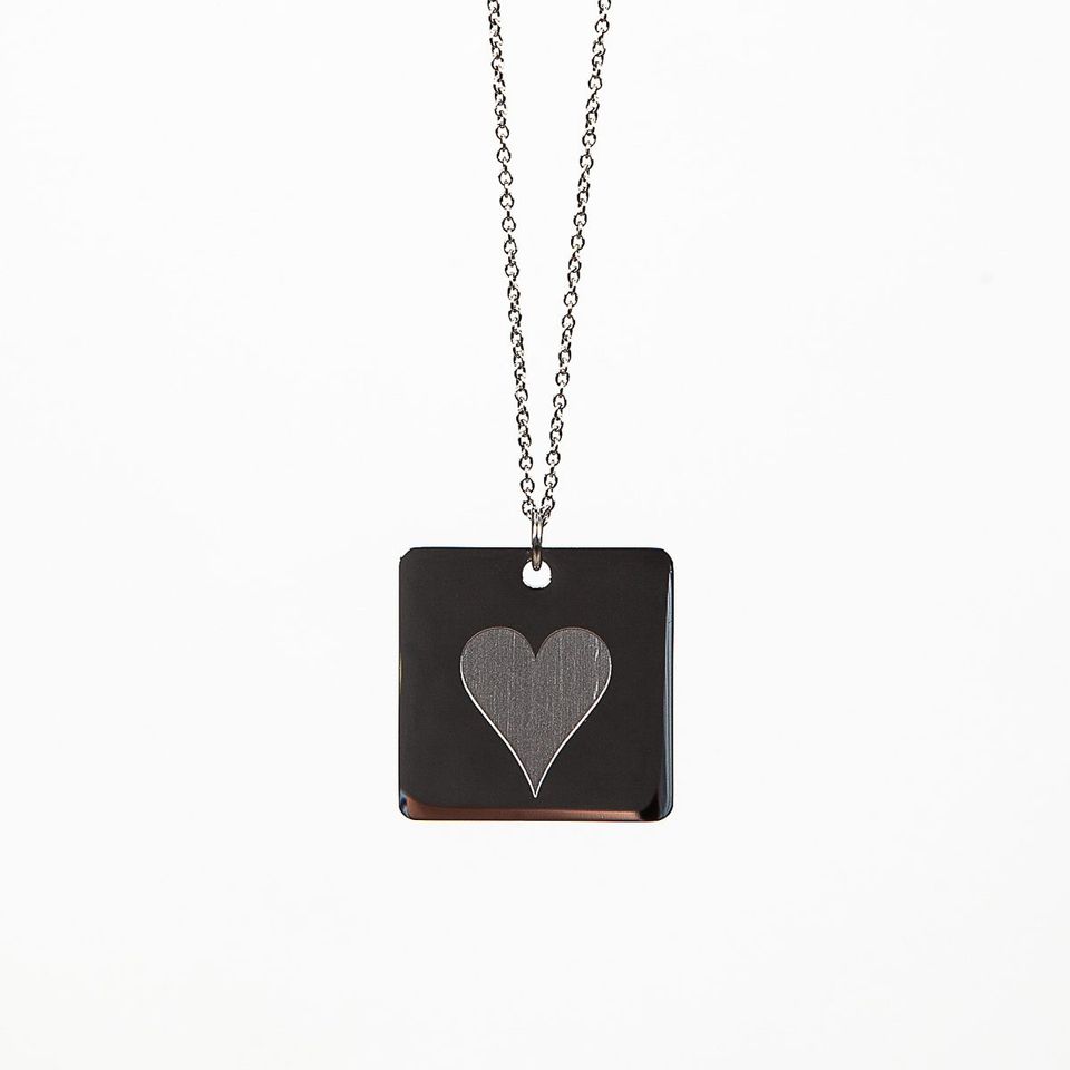 Tveggja hliða hálsmen