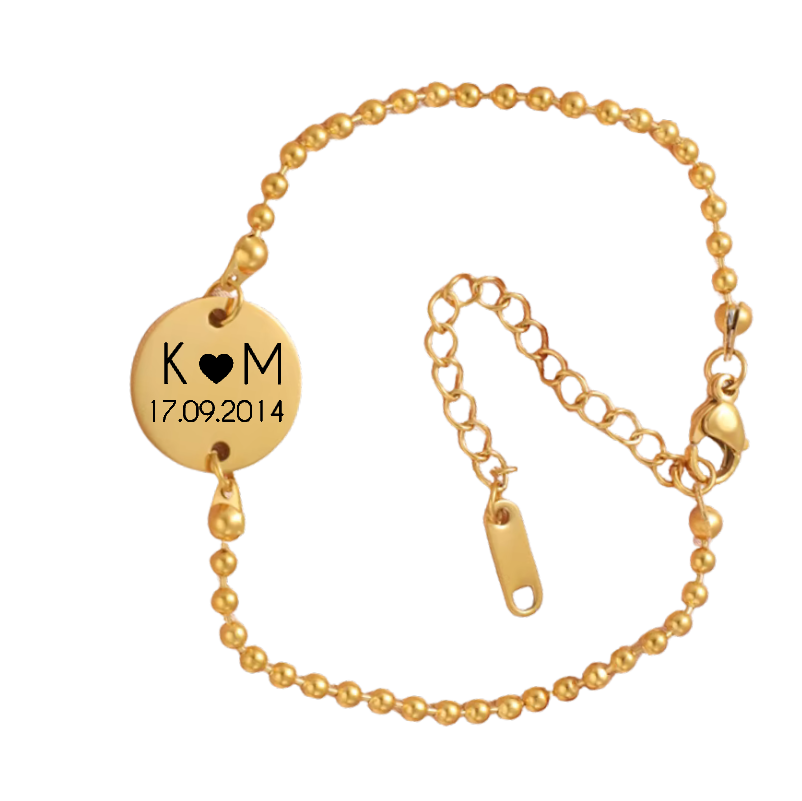 Armband með upphafsstöfum og dagsetningu